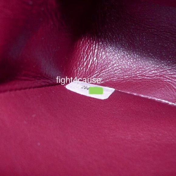 SOLD!! Vintage CHANEL Classic Double Flap Lambskin Medium - Picture 6 of 8